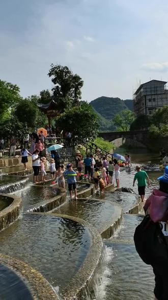 广西黄姚古镇鱼鳞坝网红打卡点