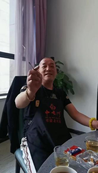 哥已不再是当年的哥#闫良十七门火锅 @DOU+小助手