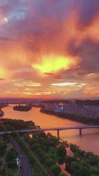 08.03晚霞 - 抖音