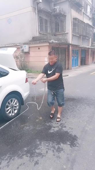 就这个人,他嫂子尿尿,他都能喝三碗