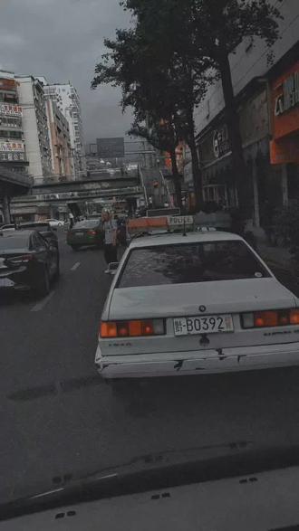 #只有照片能记录这份珍贵 都匀为提材的电视剧:消失的的大像。#友情出演。期待…