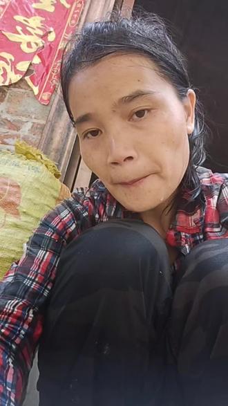 落汤鸡,命苦的女人好狼狈吧!#说不出的心酸 - 抖音