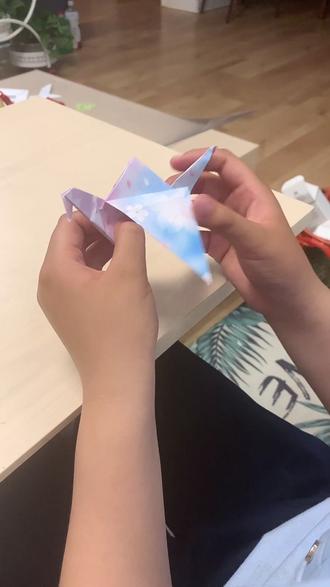 亲子时光-折纸第三课-会飞的千纸鹤