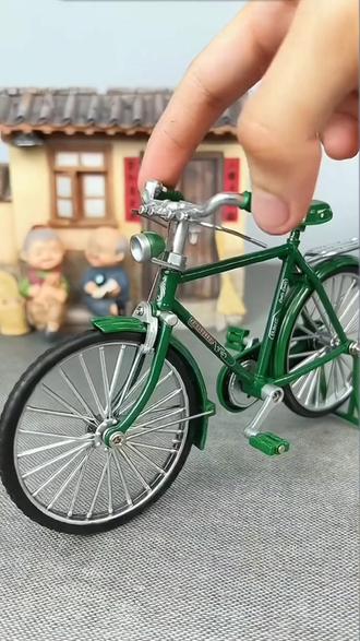 玩具奥特曼卡片正版全套 ceff2c5a3f344b42a927364d93e15f79_1671261162~tplv-dy-resize-origshort-autoq-75:330.jpeg?x-expires=2000829600&x-signature=ij1E%2FZi4XbZ%2BfphwCbMKDTBfmWw%3D&from=3213915784&s=PackSourceEnum_AWEME_DETAIL&se=false&sc=cover&biz_tag=pcweb_cover&l=2023053102213004405788324B08267C8C