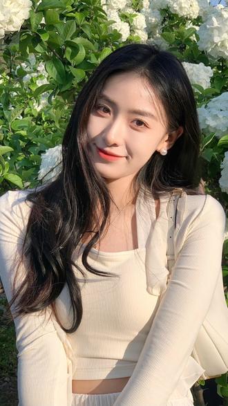 依涵:友人a - 抖音