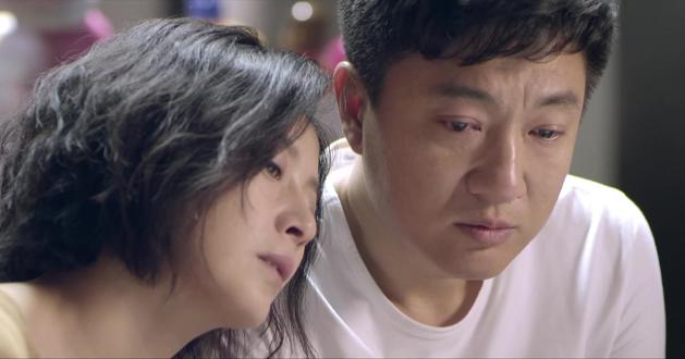 #好剧推荐 #关注我持续更新 @DOU+小助手
《还是夫妻》知乐到健身馆找于莺,才得知于莺把健身会所卖了,感觉对不起老婆