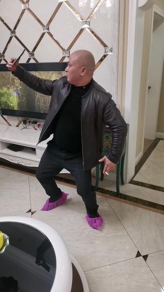 这哥子,高兴的 - 抖音