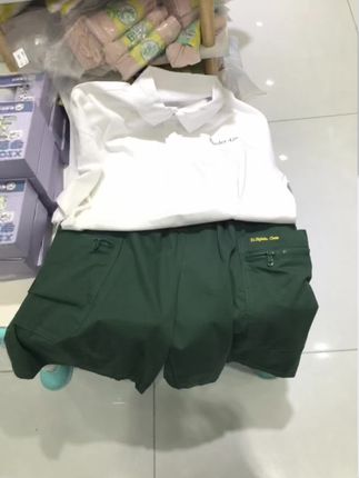 🍀看到一段释怀的话真的很好分享给你:不要参与亲人的因果,不要太操心你的孩子,也不要太操心你的父母,你所有的操心基本上都是徒劳。 每个人都有自己的因果,都要在自己的因果中轮回。你担心孩子学习不好,或许他会活出你意想不到的精彩。你总想用你的智慧去亲人避开所有坑,可有些跟头必须他们跳过才懂成长。林清玄说:爱的开始是一个眼神,爱得最后是无穷的苍穹。人生一场,本就是相相互接一段光阴。每个人都会转身走向自己的人生,让花成花,让树成树,让孩子活成他自己的模样,才是父母最大的功德。🙏🏻🙏🏻🙏🏻