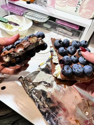 大学生版宿舍自制巧克力酸奶板砖#酸奶板砖#自制美食 #宿舍