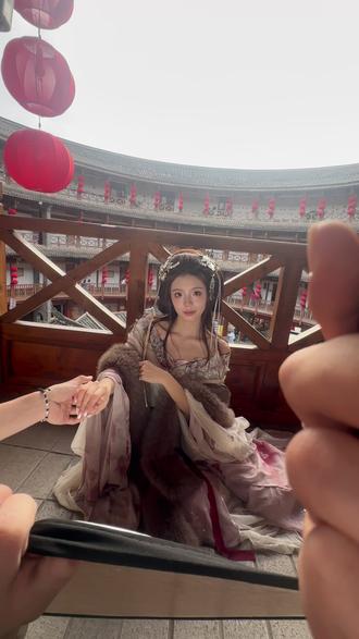 超权威的虞姬拍照姿势,谁拍谁出片! #ccd #虞姬 #汉服装造 #拍照姿势 #洛带古镇