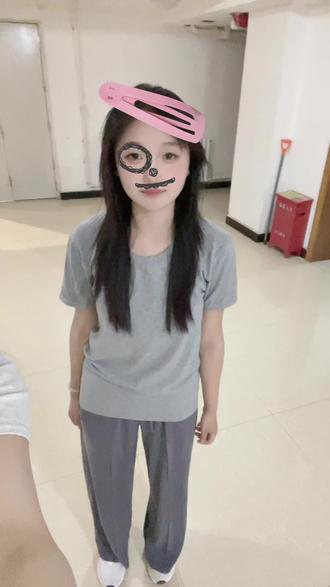 我是扫地机器人#添添扫地摇