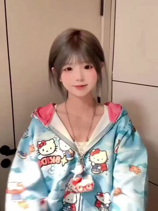 中秋文文不乖原创设计感撞色国潮宽松双帽凯蒂猫满印迷彩连帽拉链外套#潮流穿搭 #连帽卫衣