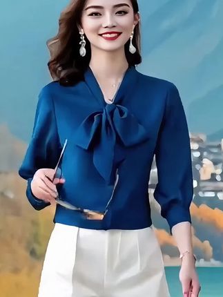 #穿出自己的风格#时尚减龄穿搭井蝴 蝶结绸缎面长袖衬衫#谁穿谁好看