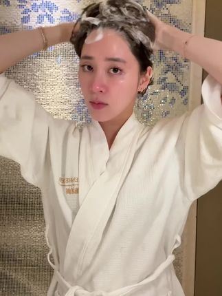 油头宝子必备!欧阳姐妹力荐的卡卡杜洗发水,澳大利亚卡卡杜李果维 ,夏日控油不错,清爽头皮还能强健发根~ #欧阳娜娜 #欧阳妮妮# 控油洗发水 #夏日洗浴好物推荐# 油头