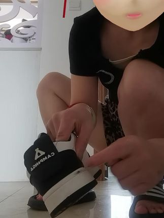 #哎呦喂你鞋真好看 #是时候展现真正的技术了 “小白鞋发黄,黑印有救了…”