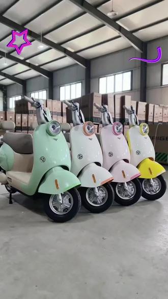#赛鸽电动车 #赛鸽知夏
赛鸽电摩知夏EM30-前碟刹后鼓刹60/72-20智能蓝牙解锁 无感解锁 飞机车把 前八寸 高弹加厚发泡舒适鞍座.靓丽色系配色