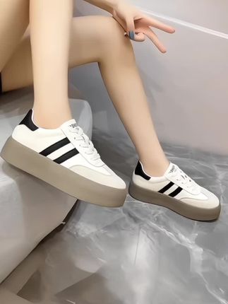 #德训鞋 #百搭鞋子 #休闲板鞋 #上脚舒适 #时尚美鞋 真皮德训鞋温州真皮板鞋女款四季款新款百搭休闲板鞋单鞋