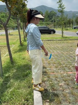 这鞋子走哪里穿到哪里,真的蛮舒服,不累脚蛮轻#好东西分享给大家