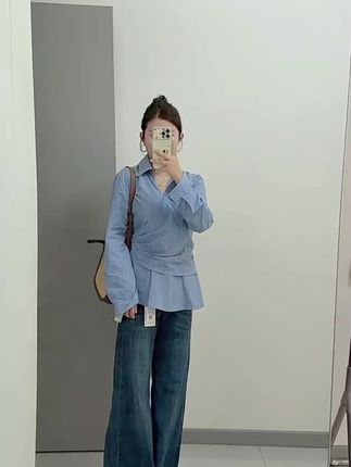 #今日穿搭 #简约穿搭 #长袖上衣 秋季简约休闲百搭小众设计感长袖上衣 #慵懒风穿搭 #时髦穿搭