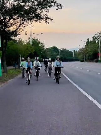 #山地自行车 #爱生活爱骑行 #骑行vlog #减震自行车#自行车
