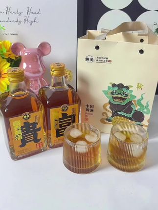 #黄关黄酒 醇香丝滑好入口,很适合日常微醺,夏天冰透了喝,是蜂蜜甜香的口感#冰饮黄酒 #黄酒 #仙女们都在喝什么 #无限回购的宝藏单品