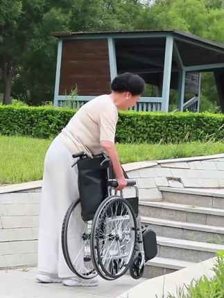 #圣迪欧手推轮椅 #手推轮椅 #轮椅 #轮椅出行 #折叠轮椅