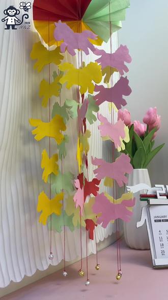 超可爱彩纸小马风铃DIY教程
#亲子手工 #幼儿园手工 #儿童手工 #手工diy #马年手工