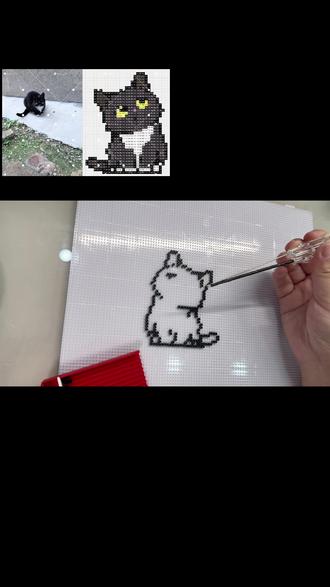 拼豆日记(day 7 ✨) 🐈⬛‧₊˚⋆☆₊⁺🦴🐾 /•᷅•᷄\୭今日份可爱🐾🐾#猫咪拼豆图纸 #拼豆猫猫 #小猫拼豆 #diy的乐趣与意义 #猫猫拼豆