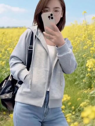 早秋韩系氛围感穿搭,休闲百搭韩系连帽外套,与秋天来一场浪漫的偶遇#高级感穿搭 #韩系穿搭 #时尚穿搭 #外套穿搭 #简约穿搭 @抖加🔥上热门🔥dou+🔥热点宝 @DOU+上热门 @DOU+小助手