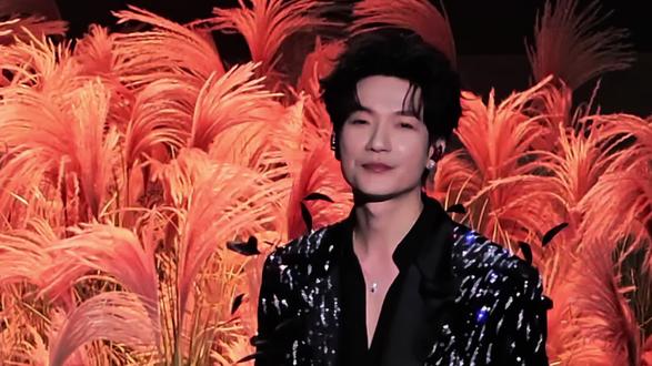 新歌《荒野国王》夯爆了,太燃了!期待荒芜之境2026郑州站,终于可以在家门口入境啦!5月30日不见不散#陈楚生荒野国王 #荒芜之境