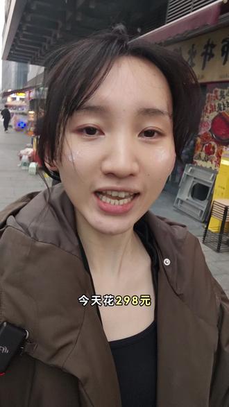 盲测西安100化妆室4⃣️ 新年开运妆,人生第一次涂这么红的大红唇,化妆师是真还原啊!#化妆 #化妆测评 #化妆vlog #开运妆 #大红唇妆容