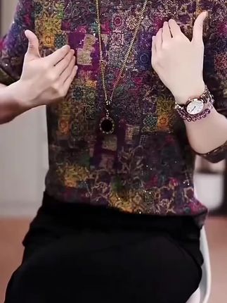 亲肤小衫秋冬新款时尚休闲百搭显瘦圆领长袖女上衣#休闲百搭 #圆领长袖 #时尚长袖
