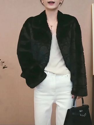 #创作灵感 #穿搭 #高级感穿搭 #皮草穿搭 #秋冬穿搭