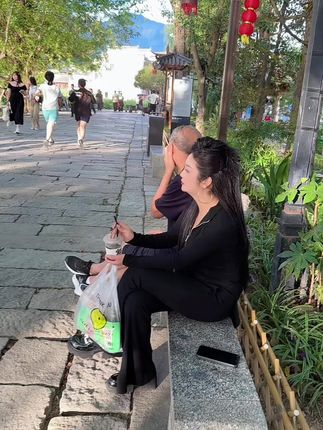 太无聊了 想找个聊天的都找不到 #感谢抖音官让我上热搜 #我要上热门抖 #原创