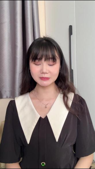 多闪让聊天更有趣 #多闪 #多闪app #小火人AI聊天 #AI精灵社交搭子