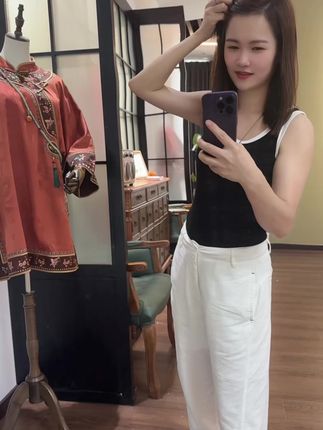 太舒服的一条裤子了,面料超级柔软#白色亚麻阔腿裤#时尚穿搭