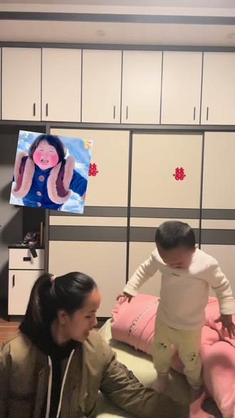 给我宝贝也安排一个,已经笑趴了😂😂#亲子互动游戏 #妈妈和儿子