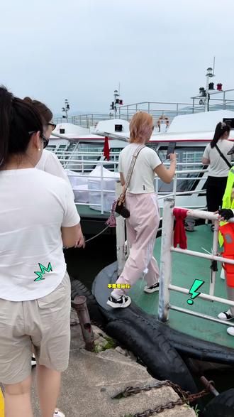 河口美景 不需要远行,在家门口就可以享受一把塞外江南的美食#登船旅游 #小众景点打卡 #河口美食 #宽甸河口桃花
