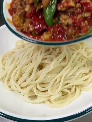 #网红爆款零食 太好吃了#新疆拉条子面发5斤这个价#劲道爽滑口感好现做现发#0添加