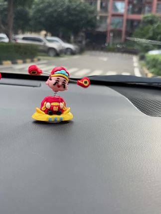 #车载好物分享#可爱汽车摆件推荐 #吉祥物 #我要上热们 #汽车网红摆件饰品 爱了爱了