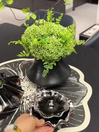 创意陶瓷带盖烟灰缸高级感防飞灰家用茶几客厅桌面烟灰缸装饰摆件 #陶瓷烟灰缸 #带盖烟灰缸 #防飞烟灰缸 #首饰盒收纳盒 #桌面装饰摆件