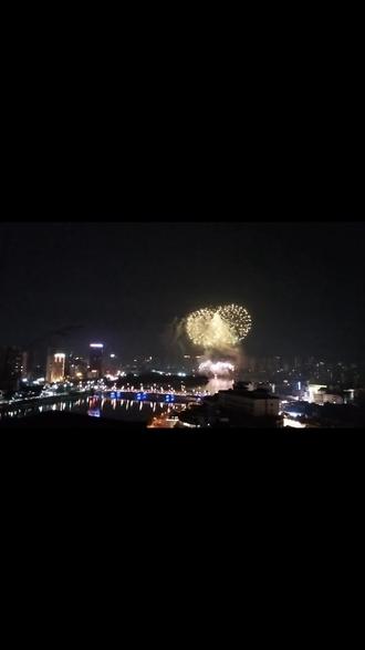 河源市大年初三晚上八点在文化广场烟花秀,热热闹闹,轰轰烈烈,红红火火,圆圆满满,庆祝河源人民新春快乐!国泰民安!繁荣昌盛!马年大吉!(2026.2.19日)