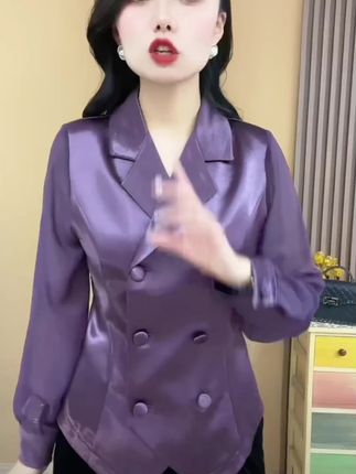 2025秋季长袖V领缎面时尚气质百搭显瘦开衫扣子上衣中式小衫 #v领开衫 #百搭显瘦 #时尚气质