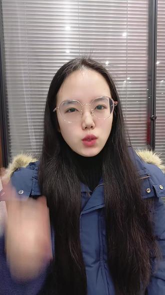 拉上你的闺蜜,解锁这份合养乐趣吧 #多闪app #多闪 #AI小火人聊天 #小火人 #小火人家长图鉴