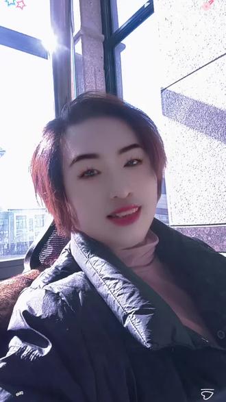 在家无聊的日子,有谁来陪我晒太阳哈哈哈