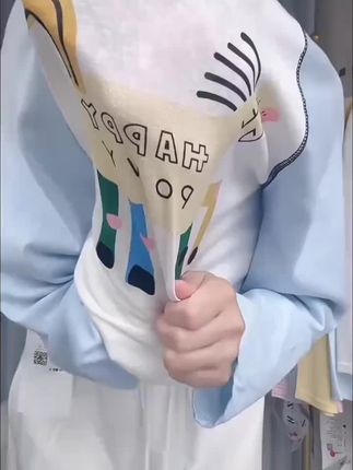 #夏季穿搭 #冰丝防晒衣 #防晒衣穿搭 #短袖t恤 #女装 撞色印花防晒衫女2025夏季新款拼接圆领宽松上衣休闲百搭长袖T恤