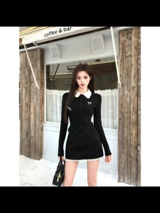 #时尚搭配服装 #时尚穿搭时尚穿搭时尚 #女装时尚穿搭 #时尚气质穿搭 #潮流时尚穿搭 法式纯欲辣妹针织长袖上衣套装女设计感小众拼 接上衣半身短裙春秋
