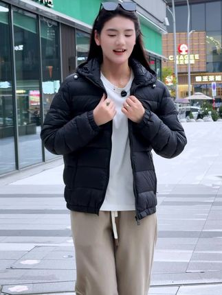 简约大气又酷又飒的羽绒服怎么搭都好看#秋冬氛围感穿搭 #羽绒服 #男女同款