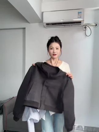 短款外套女2025年新款春秋季百搭灰色休闲设计感国风灰色外套#爆款热卖中#百搭显瘦#秋季新款#ootd穿搭 #辣妹穿搭