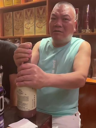 #喝酒🍶 喝视频同款啤酒,这样的酒搭子来一打